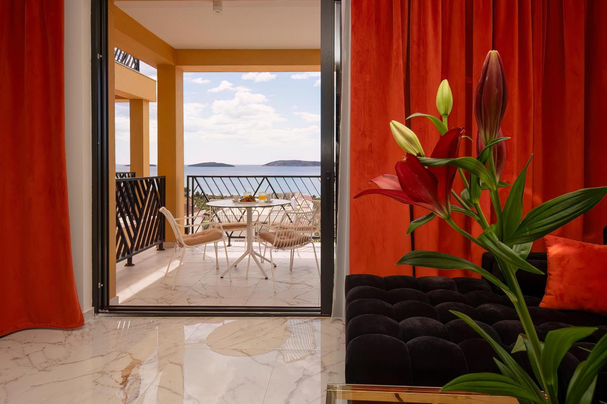 Mediterana Art Deco Resort (Adults Only) Sibenik Bagian luar foto