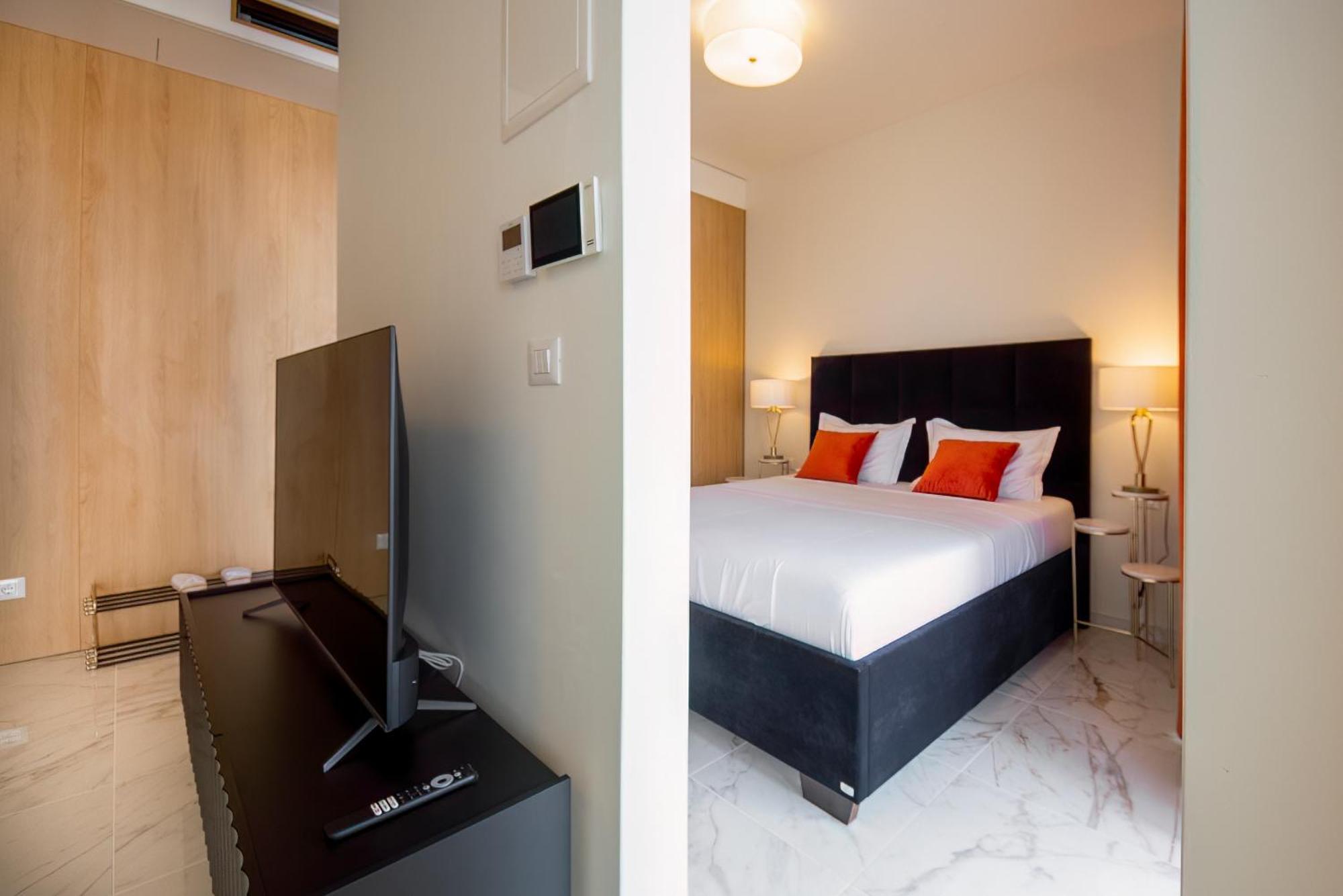Mediterana Art Deco Resort (Adults Only) Sibenik Bagian luar foto