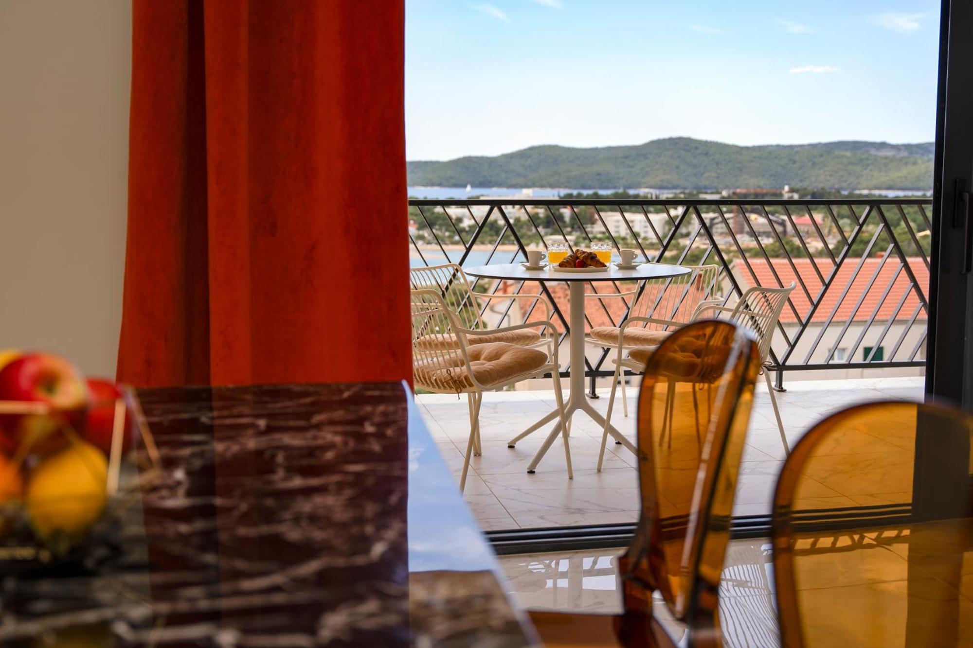Mediterana Art Deco Resort (Adults Only) Sibenik Bagian luar foto