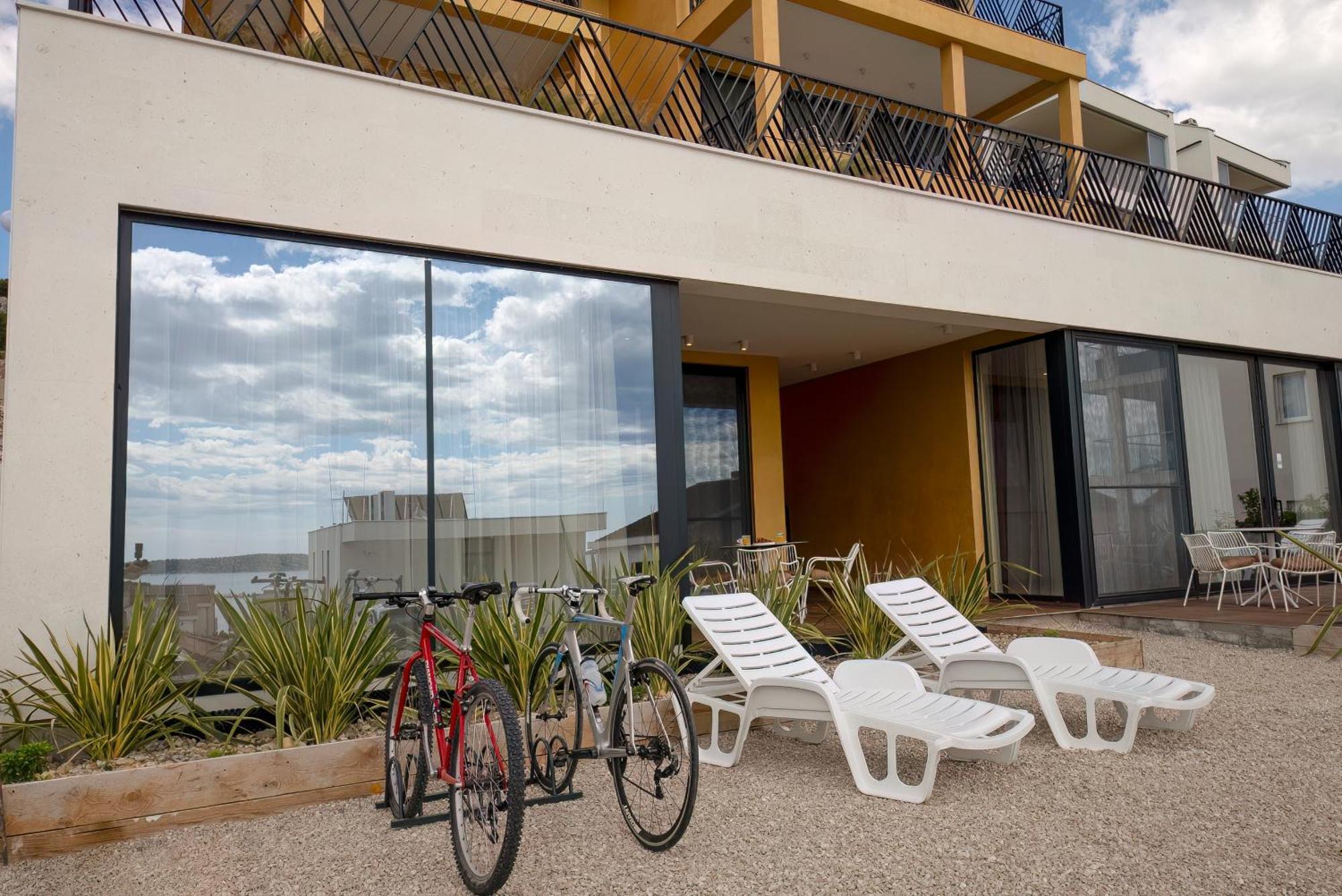 Mediterana Art Deco Resort (Adults Only) Sibenik Bagian luar foto