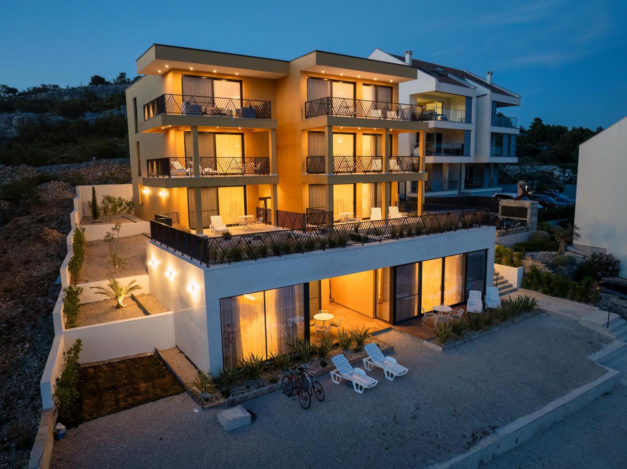 Mediterana Art Deco Resort (Adults Only) Sibenik Bagian luar foto