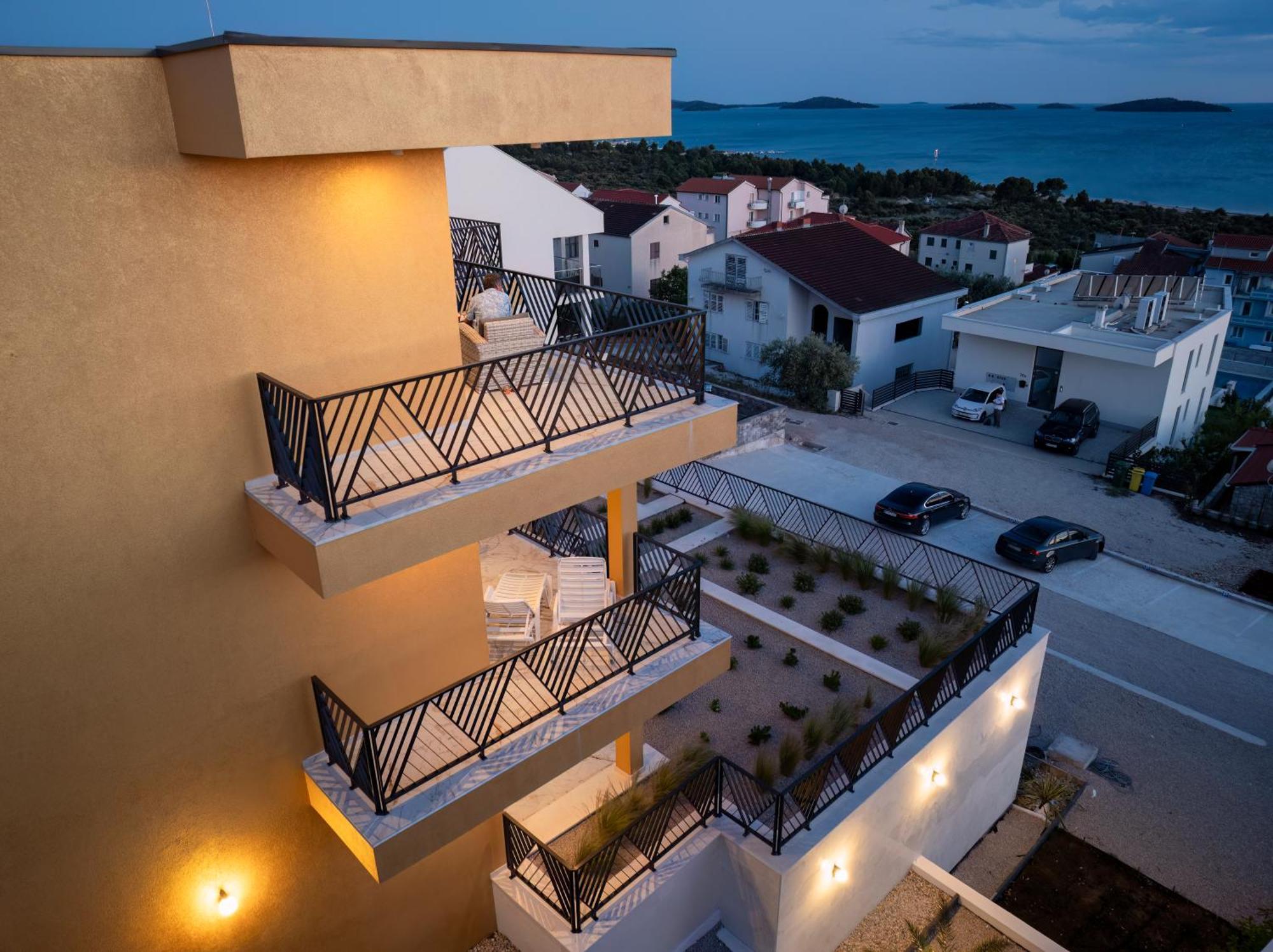 Mediterana Art Deco Resort (Adults Only) Sibenik Bagian luar foto