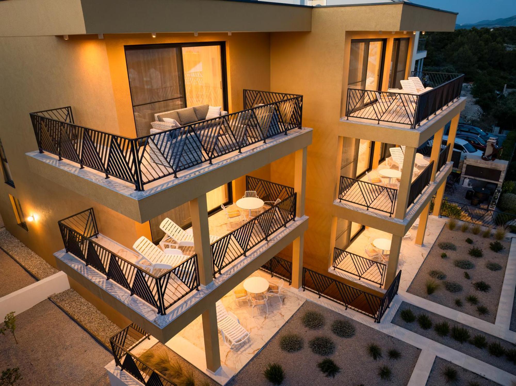 Mediterana Art Deco Resort (Adults Only) Sibenik Bagian luar foto